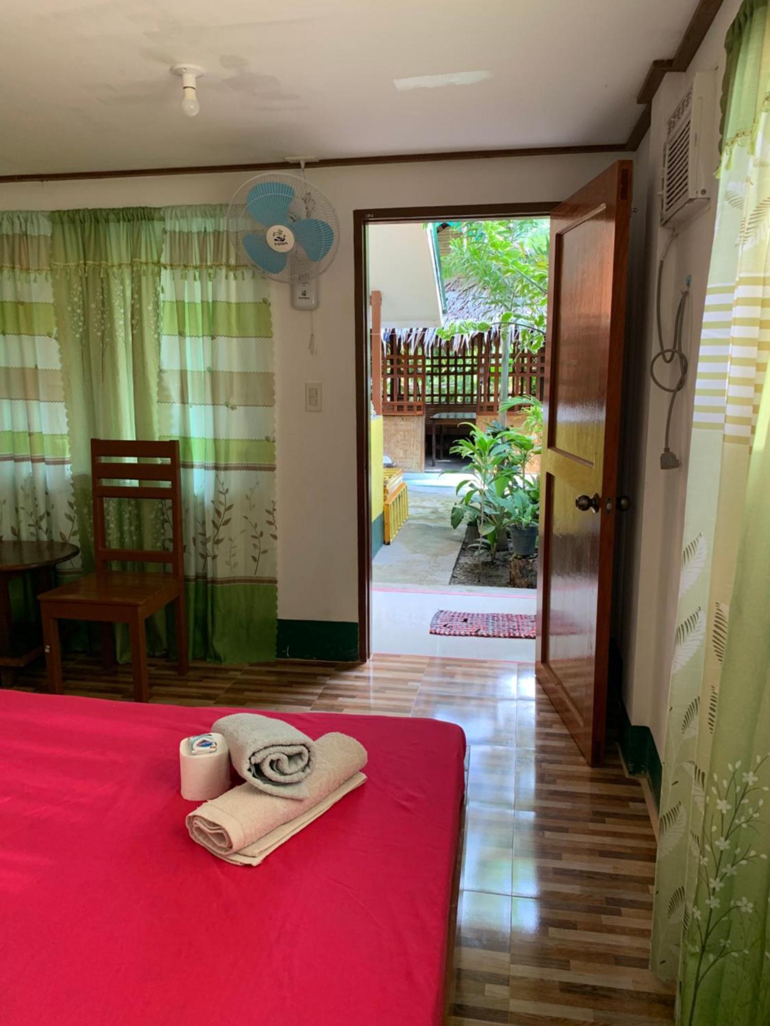 Divinagracia Cottages San Vicente  Ngoại thất bức ảnh